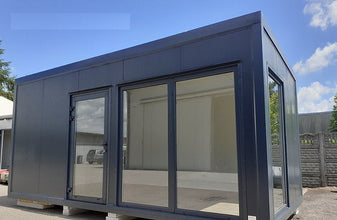 18m² office space with bathroom and kitchenette