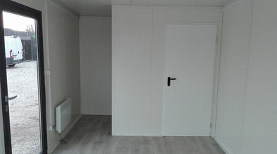 18m² office space with bathroom and kitchenette