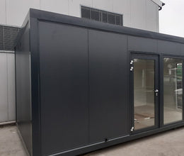 18m² office space with bathroom and kitchenette